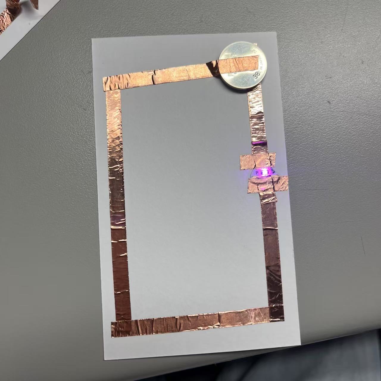 Simplest parallel circuit